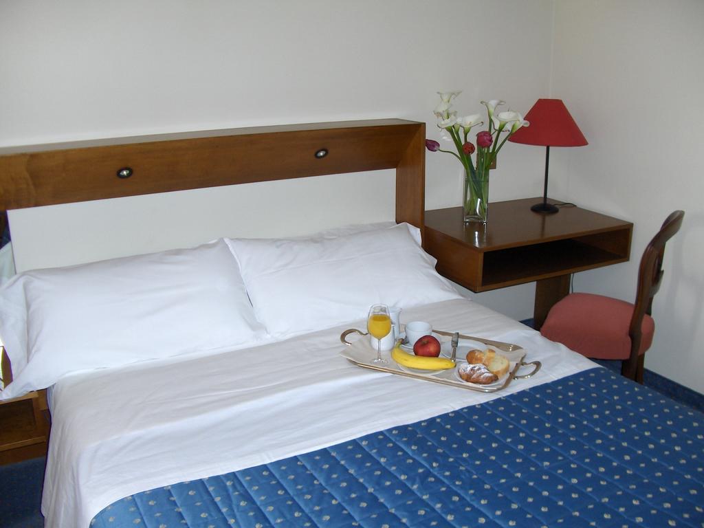 Cravero Rooms Caltignaga ห้อง รูปภาพ
